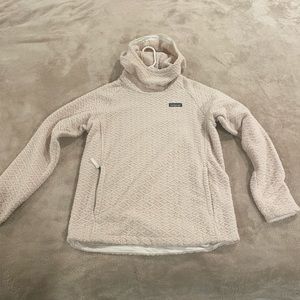 Patagonia diamond Capra hoodie- never worn in perfect condition :)